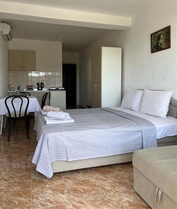 Apartmani Neda Bane Petrovac ภายนอก รูปภาพ