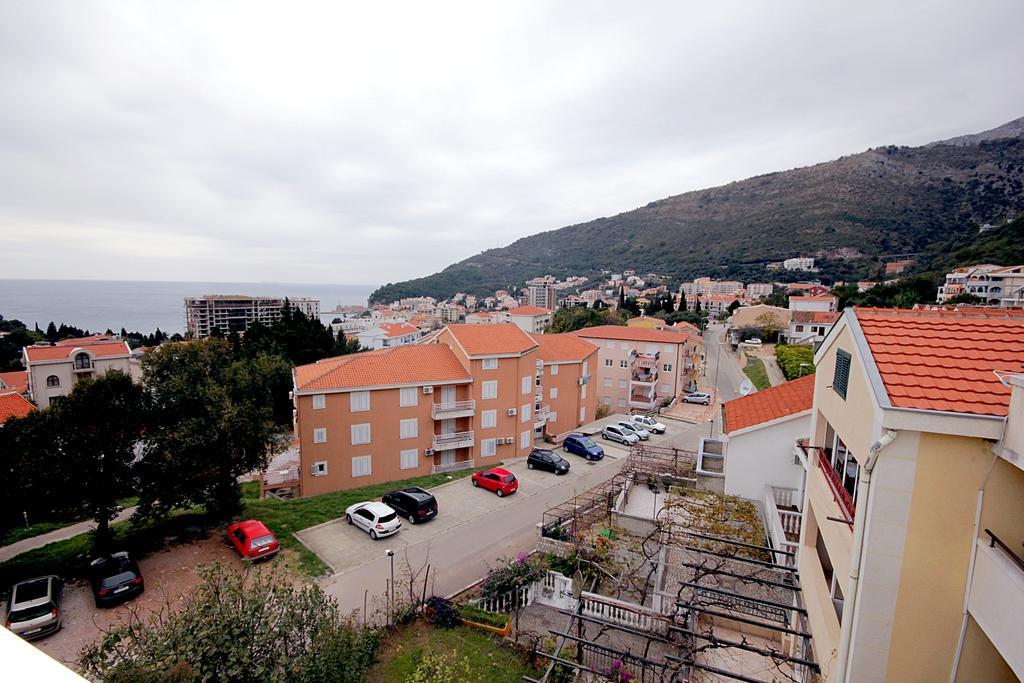 Apartmani Neda Bane Petrovac ภายนอก รูปภาพ