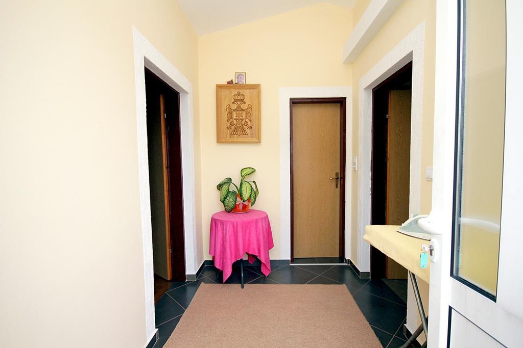 Apartmani Neda Bane Petrovac ภายนอก รูปภาพ