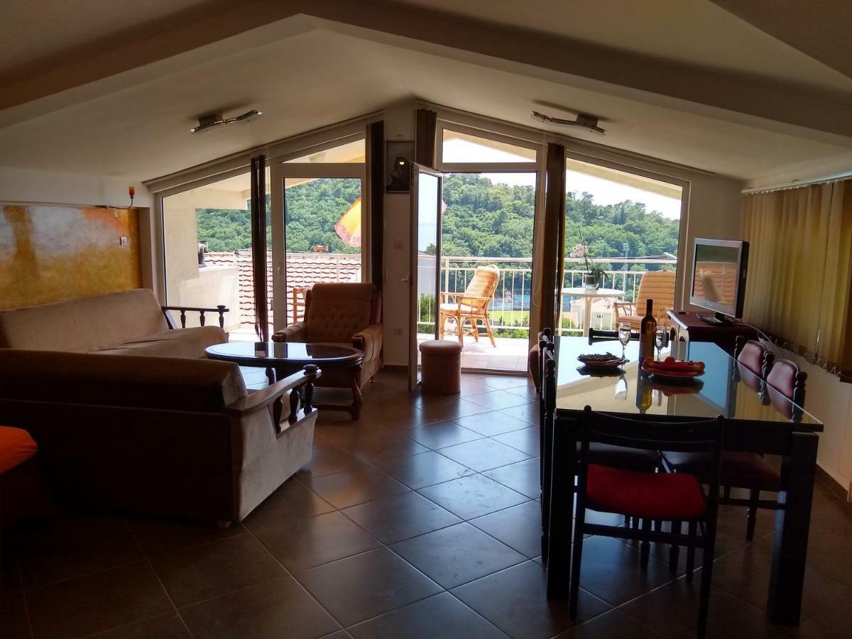 Apartmani Neda Bane Petrovac ภายนอก รูปภาพ